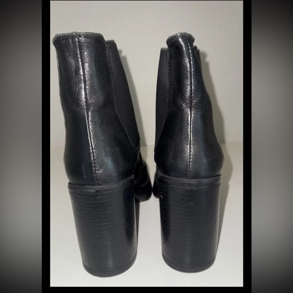 Emanuele Crasto Black Leather Lug Heel Chelsea Boots Size 8 (EU 38) - Picture 3 of 5